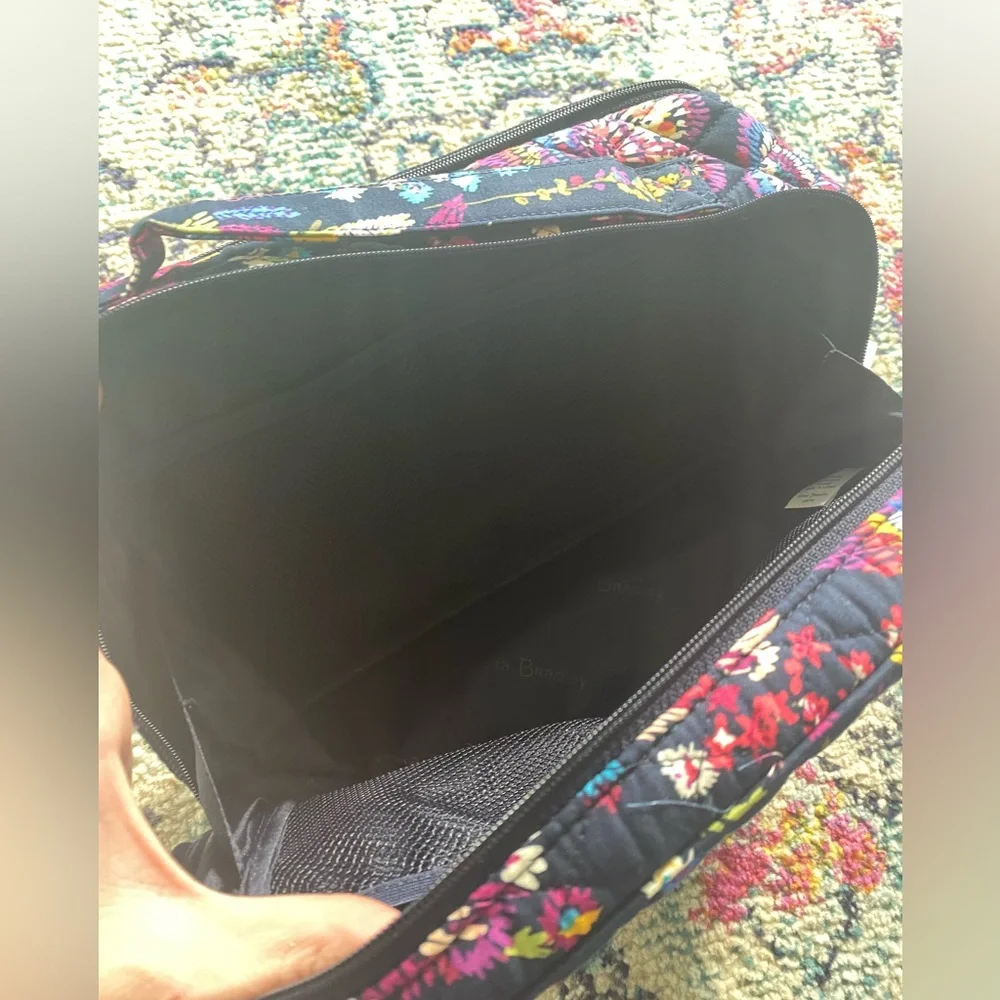 Vera Bradley large blush and brush makeup case - Picture 2 of 7